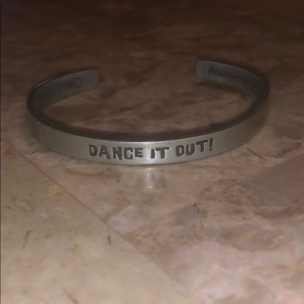 “Dance it Out” Bracelet!